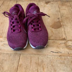 Toddler nike air max zero running shoe